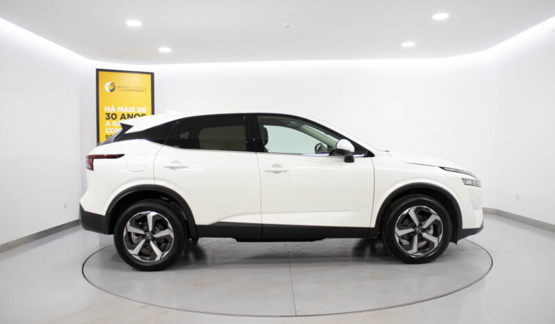 NISSAN Qashqai 1.3 DIG-T N-Connecta completo