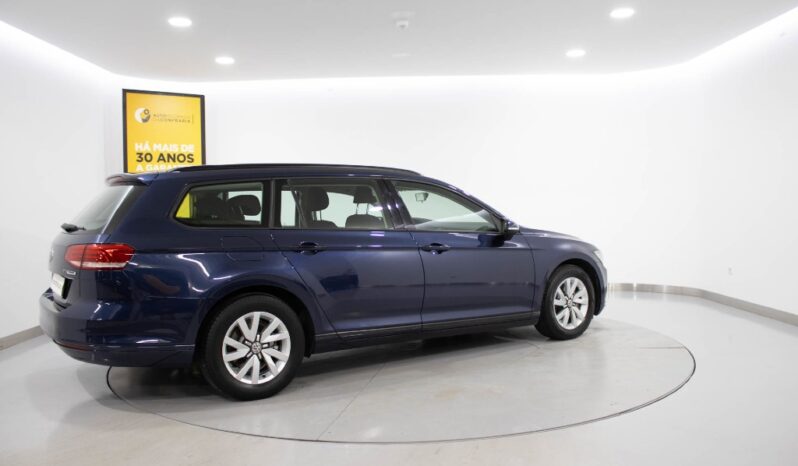 VOLKSWAGEN Passat Variant 1.6 TDI TRENDLINE completo