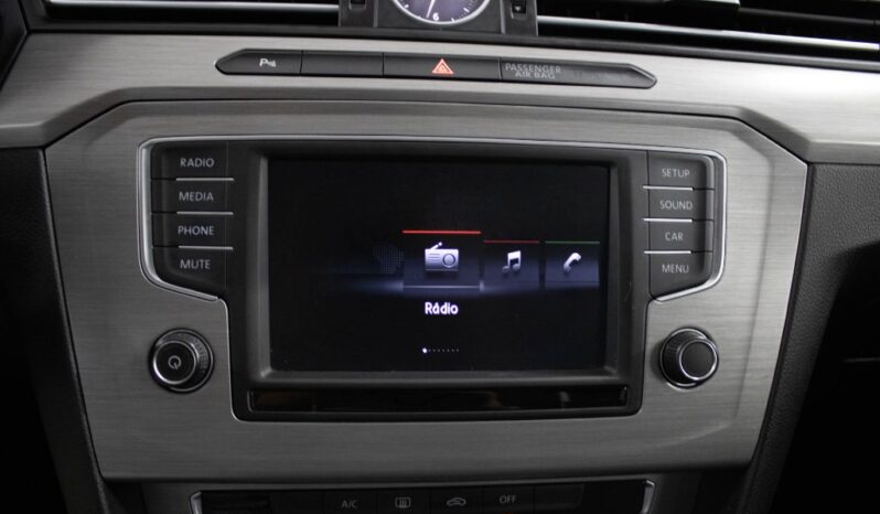 VOLKSWAGEN Passat Variant 1.6 TDI TRENDLINE completo