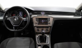 VOLKSWAGEN Passat Variant 1.6 TDI TRENDLINE completo