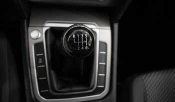 VOLKSWAGEN Passat Variant 1.6 TDI TRENDLINE completo