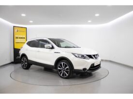 NISSAN Qashqai 1.5 DCI TEKNA PREMIUM