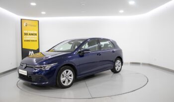 VOLKSWAGEN Golf VIII 1.0 TSI completo