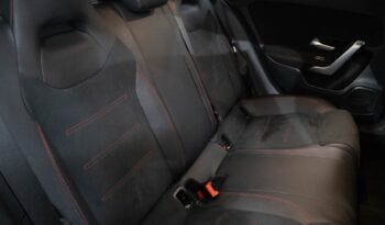 MERCEDES-BENZ Classe A 180 D AMG LINE completo