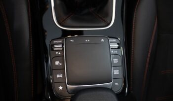MERCEDES-BENZ Classe A 180 D AMG LINE completo