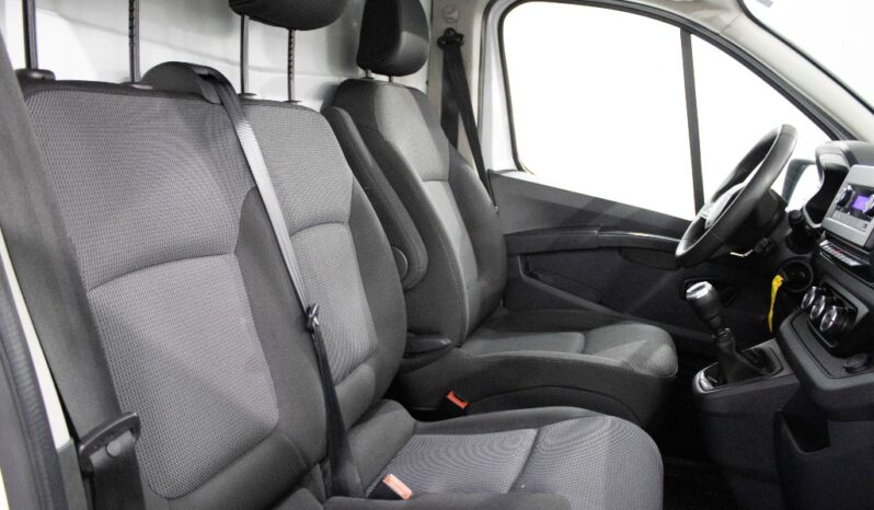 RENAULT Trafic III Fase III 2.0 BLUE DCI L1H1 completo