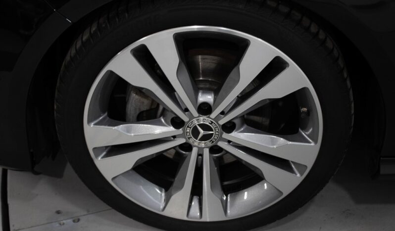 MERCEDES-BENZ Classe CLA 180 D URBAN completo