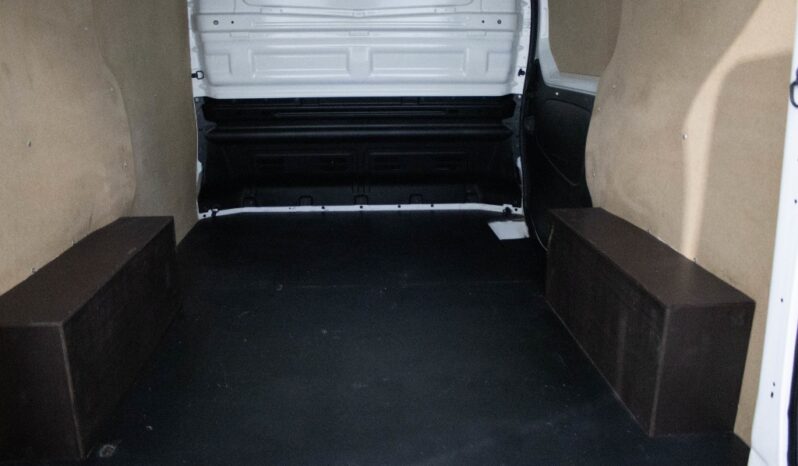RENAULT Trafic III Fase II 1.2T completo
