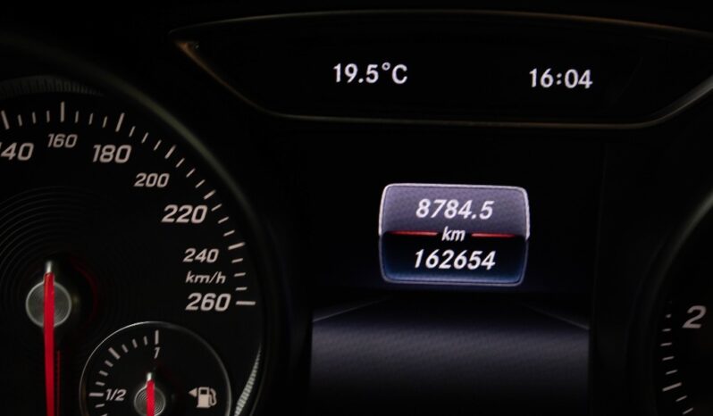 MERCEDES-BENZ Classe CLA 180 D URBAN completo