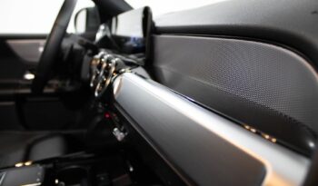 MERCEDES-BENZ Classe GLB 180 D STYLE completo