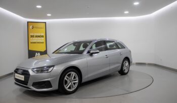 AUDI A4 Avant 30 TDI S TRONIC completo