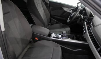 AUDI A4 Avant 30 TDI S TRONIC completo