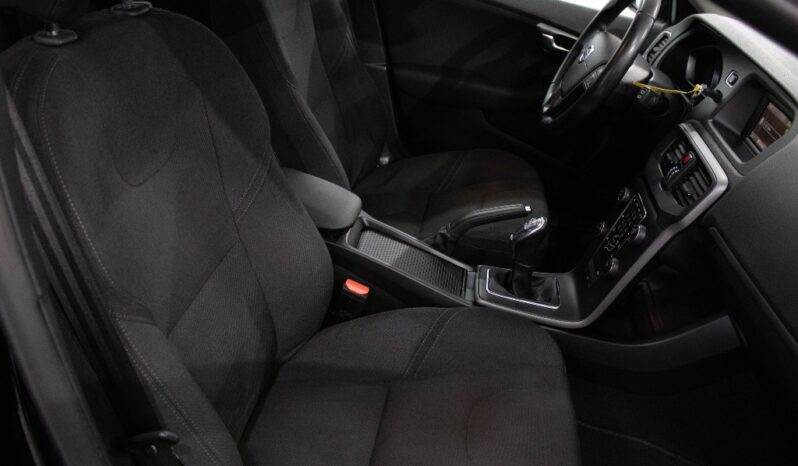 VOLVO V40 1.6 D2 KINETIC ECO completo
