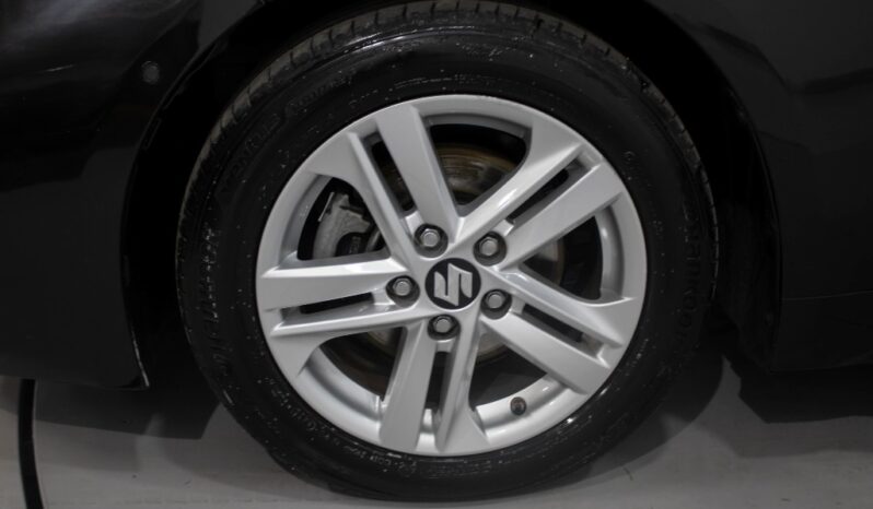SUZUKI Swace 1.8L CVT GLX HYBRID completo