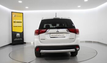 MITSUBISHI Outlander 2.2 DI-D INSTYLE NAVI completo