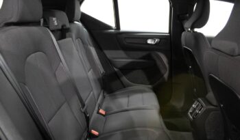 VOLVO XC40 Pure Electric RECHARGE CORE completo