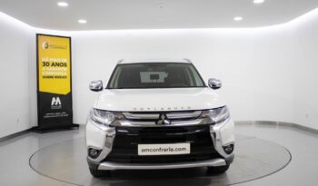 MITSUBISHI Outlander 2.2 DI-D INSTYLE NAVI completo