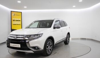 MITSUBISHI Outlander 2.2 DI-D INSTYLE NAVI completo
