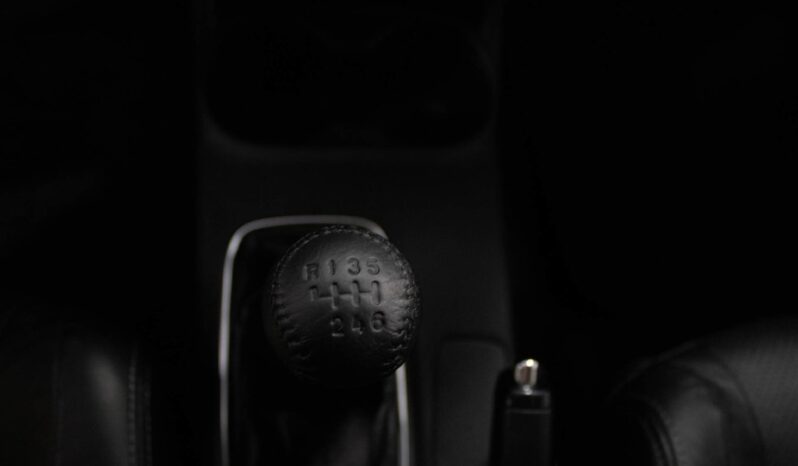 MITSUBISHI Outlander 2.2 DI-D INSTYLE NAVI completo