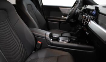 MERCEDES-BENZ Classe GLB 180 D STYLE completo