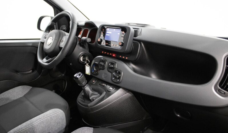 FIAT Panda 1.0 HYBRID completo