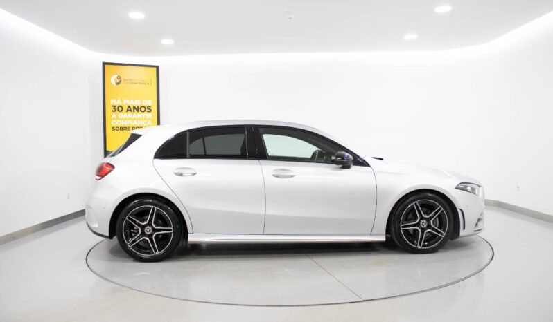 MERCEDES-BENZ Classe A 180 D AMG LINE completo
