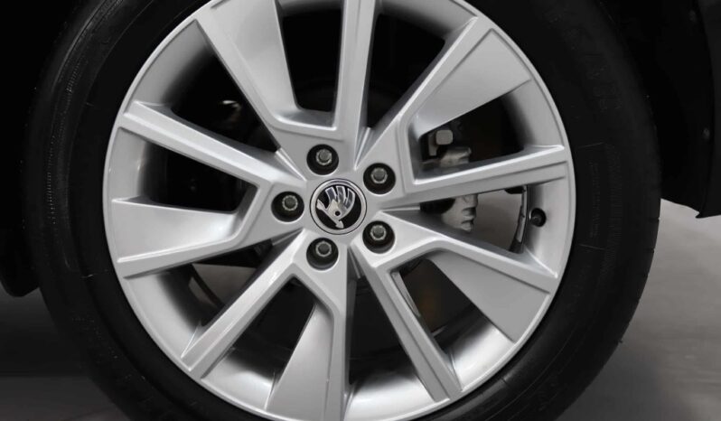 SKODA Kamiq 1.0 TSI AMBITION completo