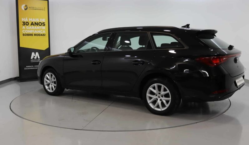 SEAT Leon Sportstourer 1.0 TSI STYLE completo