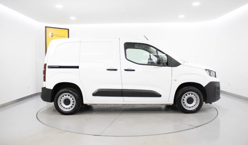 PEUGEOT Partner 1.5 BLUEHDI PRO STANDARD completo