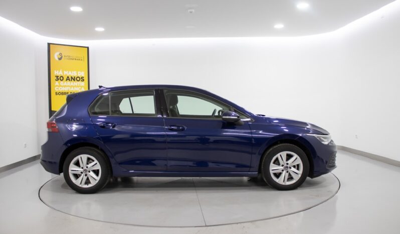 VOLKSWAGEN Golf VIII 1.0 TSI completo