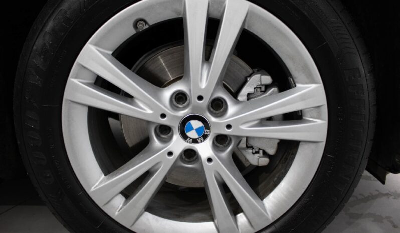 BMW X1 16 D SDRIVE LINE XLINE completo
