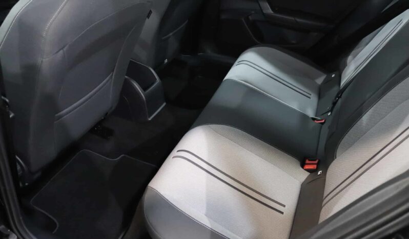 SEAT Leon Sportstourer 1.0 TSI STYLE completo