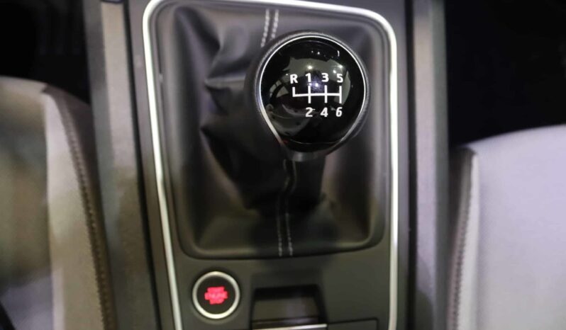 SEAT Leon Sportstourer 1.0 TSI STYLE completo