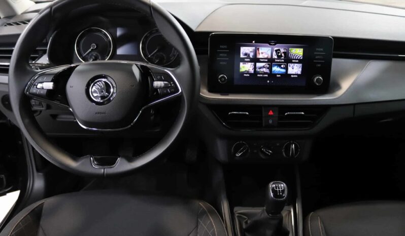 SKODA Kamiq 1.0 TSI AMBITION completo