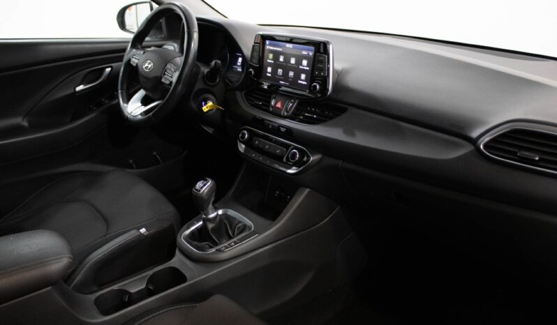 HYUNDAI i30 SW 1.6 CRDI STYLE 7DCT completo