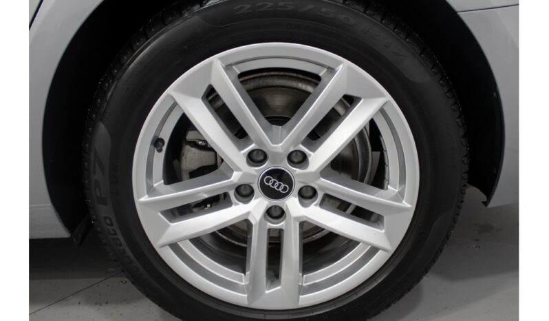 AUDI A4 Avant 30 TDI S TRONIC completo