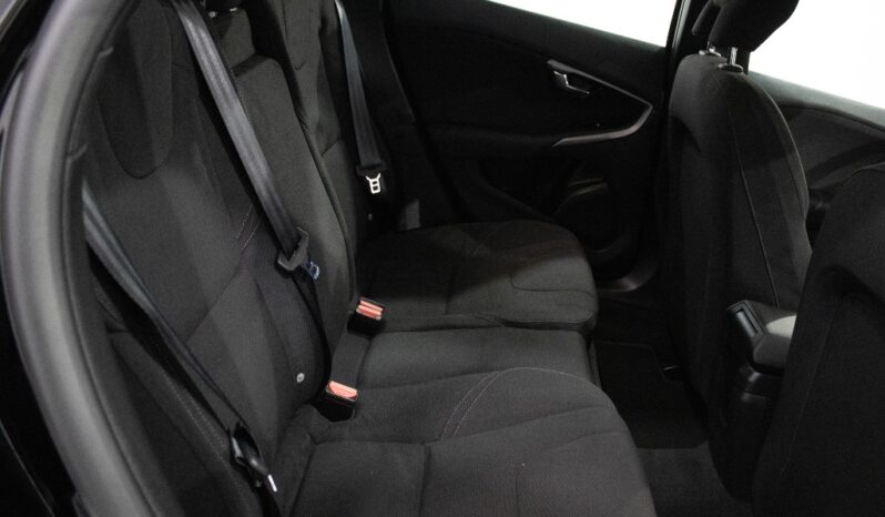 VOLVO V40 1.6 D2 KINETIC ECO completo