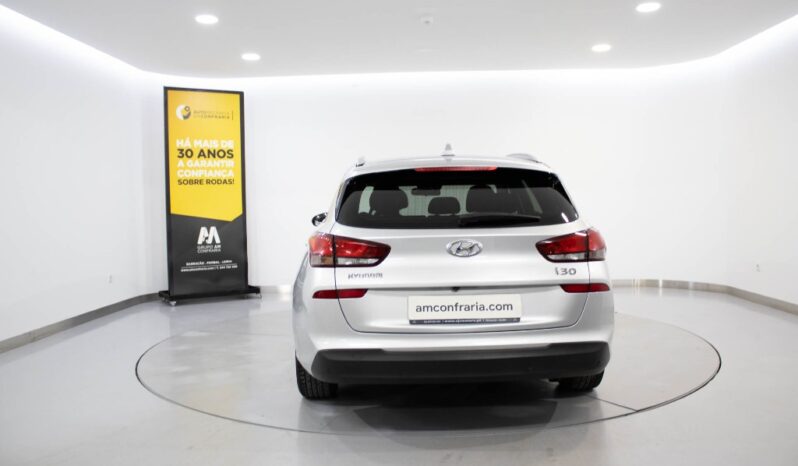 HYUNDAI i30 SW 1.6 CRDI STYLE 7DCT completo