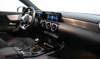 MERCEDES-BENZ Classe A 180 D AMG LINE completo