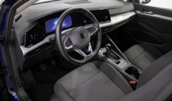 VOLKSWAGEN Golf VIII 1.0 TSI completo
