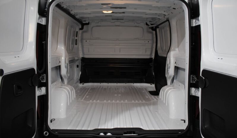 RENAULT Trafic III Fase III 2.0 BLUE DCI L1H1 ADVANCE INCREASED PAYLOAD completo