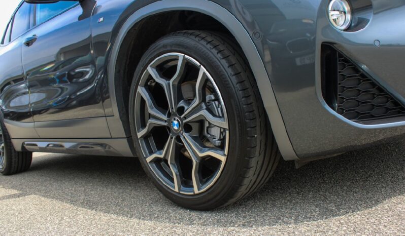 BMW X2 18 D SDRIVE AUTO X PACK M completo