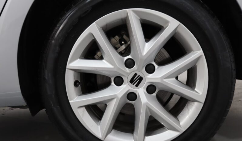 SEAT Leon Sportstourer 1.0 TSI STYLE completo