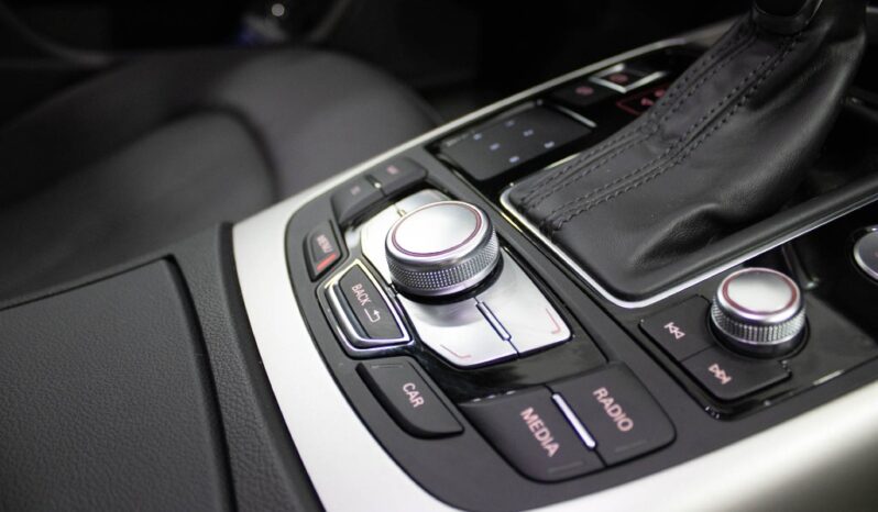 AUDI A6 Avant 2.0 TDI S TRONIC completo