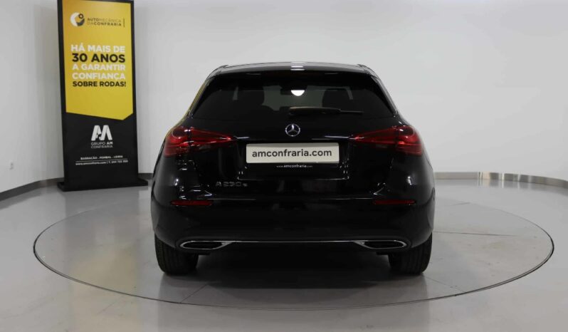 MERCEDES-BENZ Classe A A 250 e completo