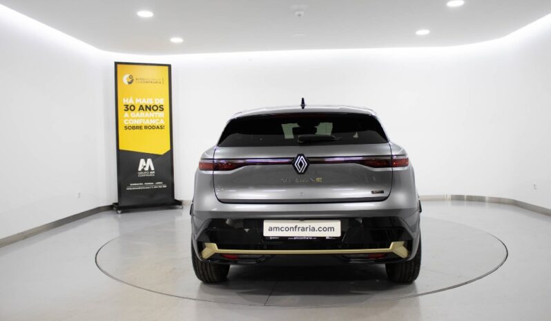 RENAULT Mégane E-Tech EV60 ICONIC OPTIMUM CHARGE completo