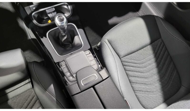 MERCEDES-BENZ Classe A 180 D STYLE completo