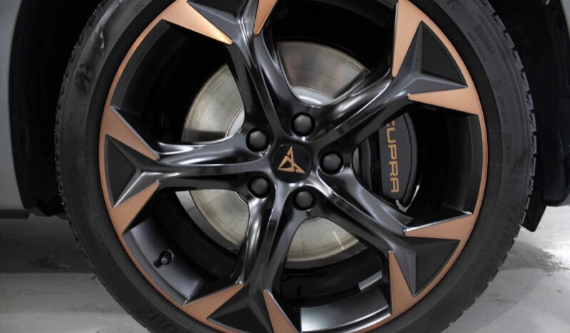 CUPRA Formentor 1.4 E-HYBRID CUPRA DSG VZ completo