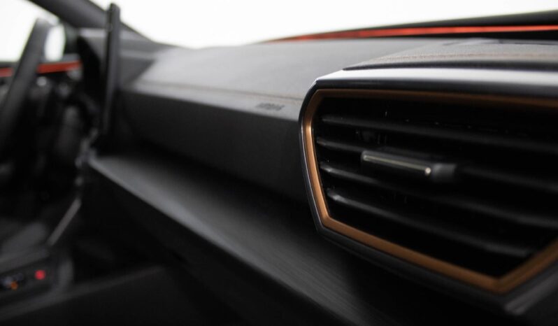 CUPRA Formentor 1.4 E-HYBRID CUPRA DSG VZ completo