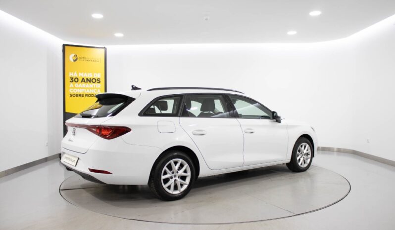 SEAT Leon Sportstourer 2.0 TDI STYLE DSG completo